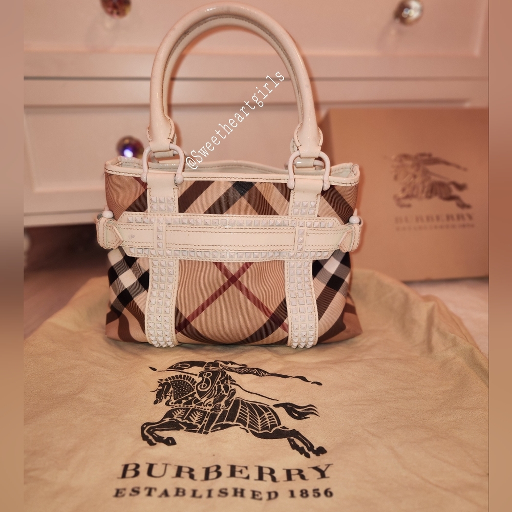 Burberry Studded Nova Check Bag - Picture 4 of 14